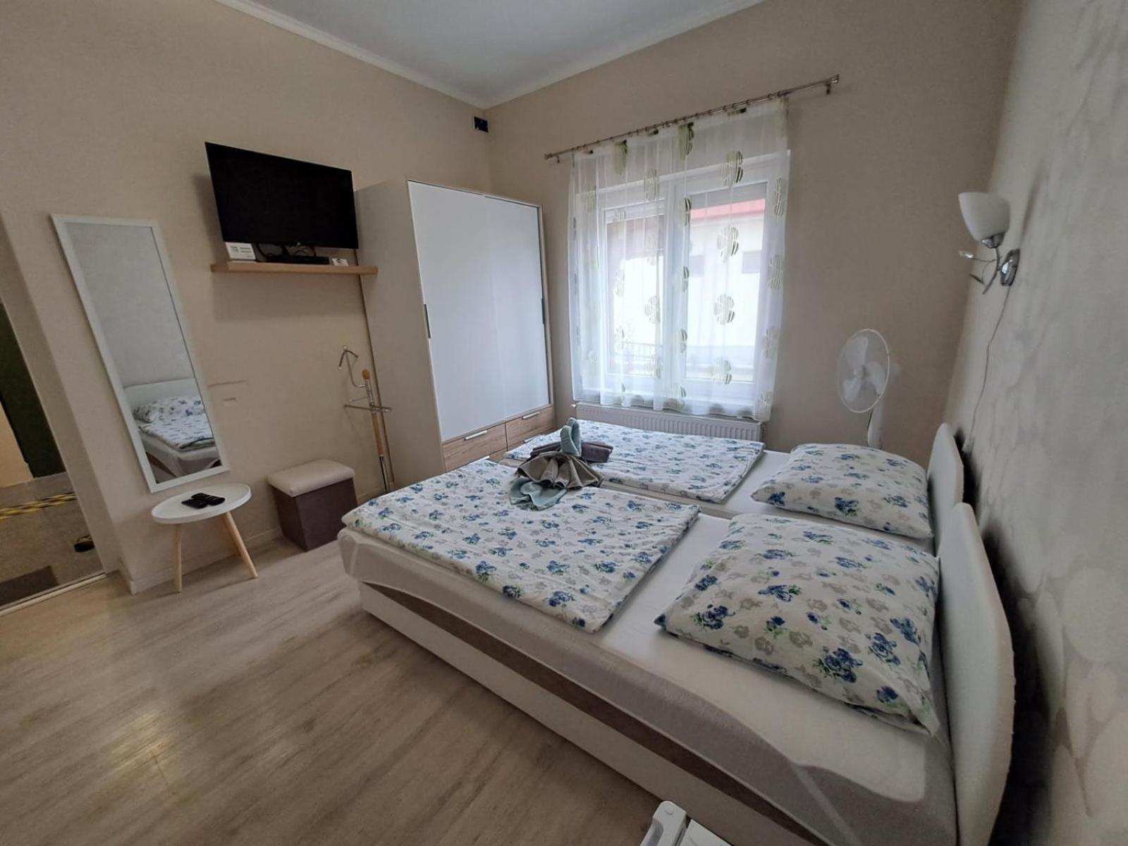 Bed and Breakfast Berta Panzió Hajdúszoboszló Camera foto